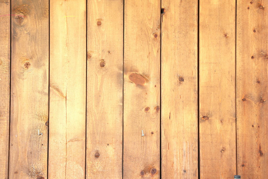 木目 ウッド調の壁紙にしたい 素材の見つけ方とおすすめ3選をご紹介 暮らし の クラシーノ